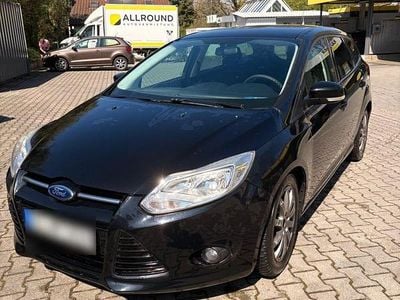 Second-hand Ford Focus Champions Edition 116 CP (85 kW) 2012 Negru Break