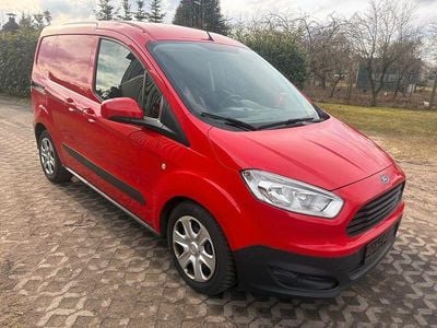 Gebraucht Ford Transit 75 PS (55 kW) 2017 Rot Van / Kleinbus