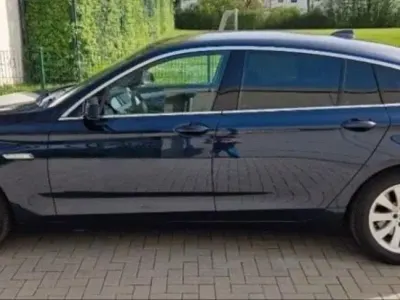 Gebraucht BMW 520 184 PS (135 kW) 2013 Blau Limousine