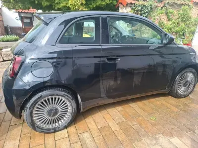Usata Fiat 500e 42 kW (58 CV) 2023 Nero Berlina