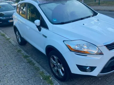 Gebraucht Ford Kuga 140 PS (102 kW) 2011 Weiß SUV