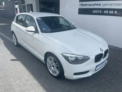 Gebraucht BMW 114 102 PS (75 kW) 2014 Weiß Kleinwagen