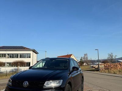 Schwarz Gebraucht 2020 VW Tiguan Life SUV | 23.700 € (Fairer Preis)
