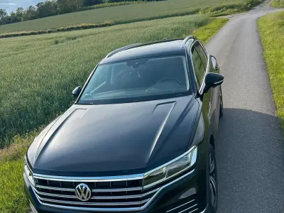 Gebraucht VW Touareg 231 PS (169 kW) 2019 Schwarz SUV