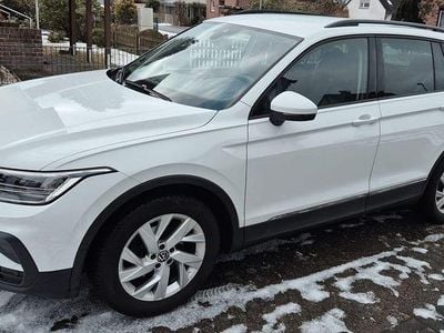 Gebraucht VW Tiguan Life 150 PS (110 kW) 2021 Weiß SUV