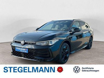 Schwarz Gebraucht 2024 VW Passat R-line Kombi | 44.990 € (Teuer)