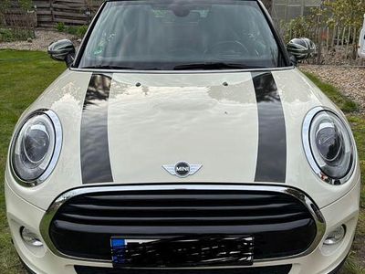 Second-hand Mini Cooper 136 CP (100 kW) 2017 Alb Hatchback