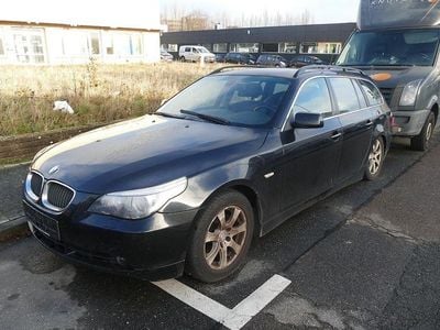 Gebraucht BMW 525 177 PS (130 kW) 2004 Schwarz Kombi