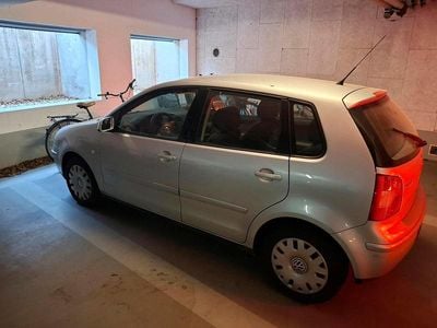 Gebraucht VW Polo 65 PS (47 kW) 2003 Silber Limousine