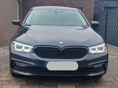 Gebraucht BMW 520 Sport Line 197 PS (144 kW) 2018 Grau Limousine