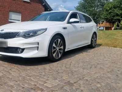 Gebraucht Kia Optima 141 PS (103 kW) 2017 Weiß Kombi