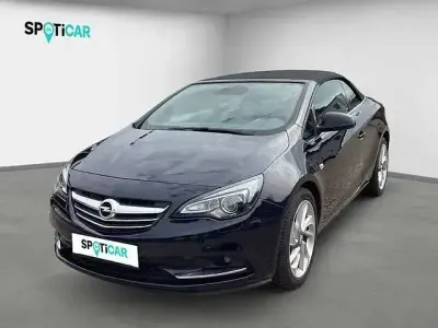 Gebraucht Opel Cascada Innovation 170 PS (125 kW) 2018 Tiefsee blau Cabrio