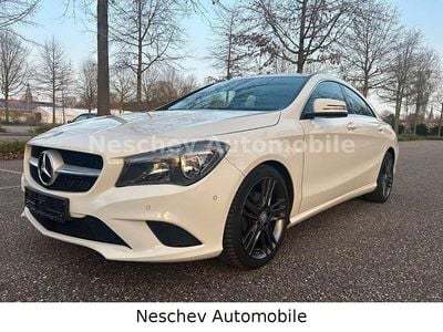 Gebraucht Mercedes CLA180 Urban 122 PS (89 kW) 2015 Weiß Limousine