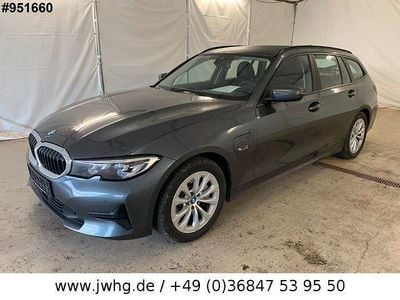 BMW 330e