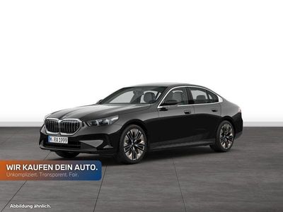 Gebraucht BMW 520 Comfort Edition 190 PS (139 kW) 2024 Black sapphire metallic Limousine