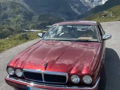 Gebraucht Jaguar XJ12 317 PS (233 kW) 1995 Rot Limousine