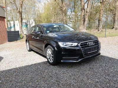 Gebraucht Audi A3 Attraction 110 PS (80 kW) 2015 Schwarz Limousine