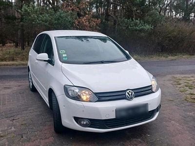 Usata VW Golf VI 80 CV (58 kW) 2011 Bianco Utilitaria