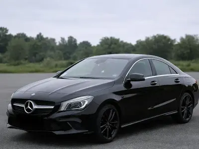 Gebraucht Mercedes CLA200 156 PS (114 kW) 2015 Schwarz Coupé