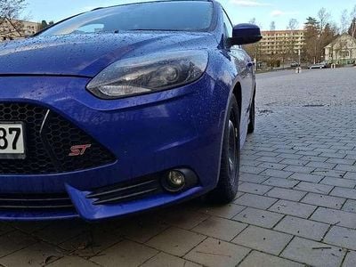 Gebraucht Ford Focus ST 250 PS (183 kW) 2014 Blau Kombi