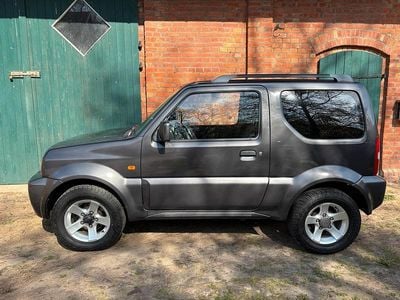 Usado Suzuki Jimny 86 HP (63 kW) 2009 Cinzento SUV
