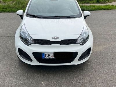 gebraucht Kia Rio III 3 TÜV NEU 63 KW Klima Servo Funk ZV