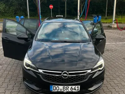 Gebraucht Opel Astra Sport 135 PS (99 kW) 2016 Schwarz Kombi