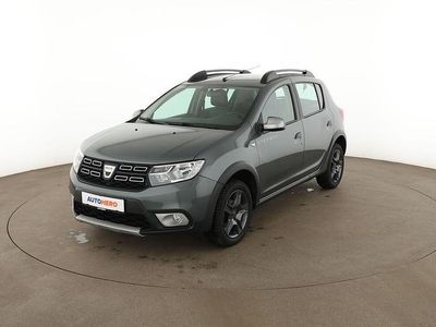 Usata Dacia Sandero Celebration 90 CV (66 kW) 2018 Grigio Berlina