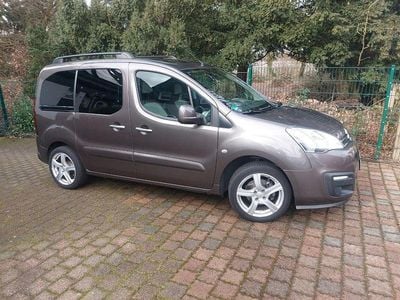 Gebraucht Citroën Berlingo SELECTION 120 PS (88 kW) 2015 Braun Van / Kleinbus