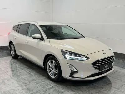 Gebraucht Ford Focus Cool & Connect 120 PS (88 kW) 2020 Weiß Kombi