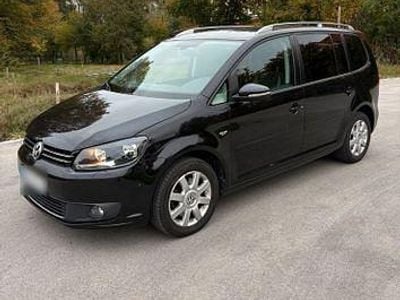 Gebraucht VW Touran Life 140 PS (102 kW) 2014 Schwarz Van / Kleinbus