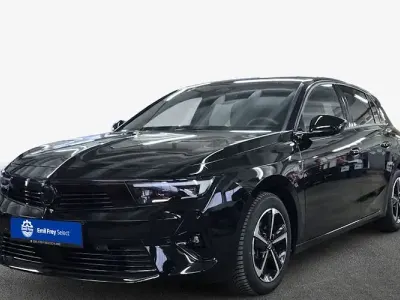 Używany Opel Astra 131 KM (96 kW) 2025 Czarny Sedan/Limuzyna