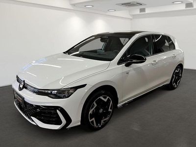 Brugt VW Golf VIII R-line 150 HK (110 kW) 2026 Hvid Sedan