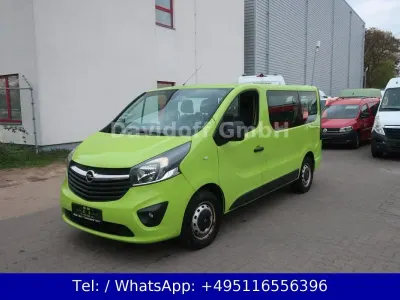 Gebraucht Opel Vivaro 95 PS (69 kW) 2018 Grün Van / Kleinbus