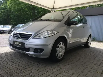 Używany Mercedes A170 116 KM (85 kW) 2005 Srebrny Sedan/Limuzyna