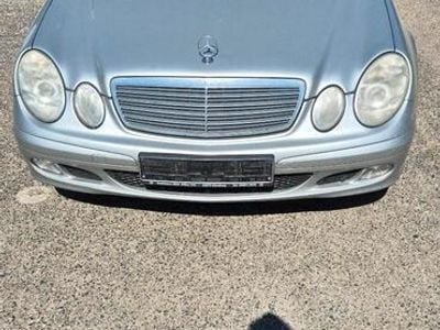 Mercedes E220