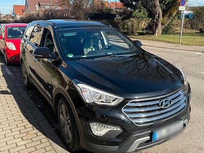 Gebraucht Hyundai Grand Santa Fe 234 PS (172 kW) 2017 Schwarz SUV