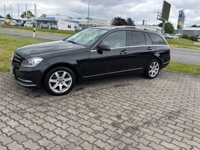 Gebraucht Mercedes C220 170 PS (125 kW) 2014 Schwarz Limousine