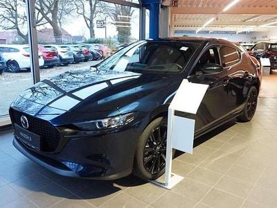 Deep crystal blue Neu 2025 Mazda 3 Nagisa Limousine | 28.990 €