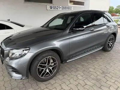 Gebraucht Mercedes GLC250 AMG line 211 PS (155 kW) 2019 Grau SUV