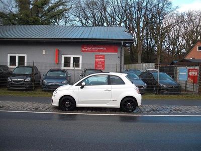 Gebraucht Fiat 500 Lounge 105 PS (77 kW) 2015 Weiß Kleinwagen