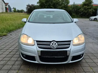 Gebraucht VW Jetta 150 PS (110 kW) 2007 Silber Limousine
