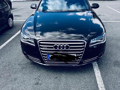 Audi A8L