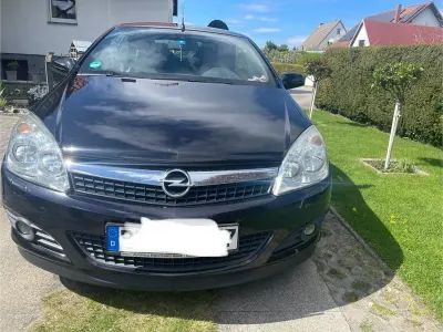 Używany Opel Astra Cabriolet Cosmo 179 KM (131 kW) 2007 Czarny Kabriolet