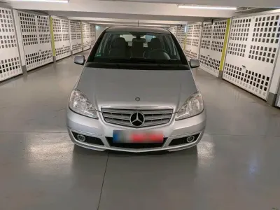 Używany Mercedes A170 116 KM (85 kW) 2009 Srebrny Hatchback