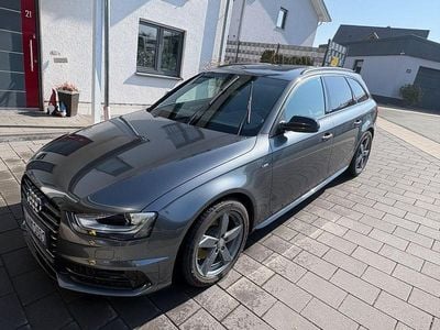Gebraucht Audi A4 S-Line 223 PS (164 kW) 2015 Grau Kombi