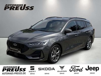 Grau Gebraucht 2024 Ford Focus ST-Line Limousine | 24.995 € (Fairer Preis)