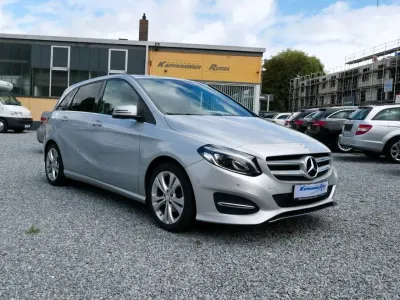 Gebraucht Mercedes B180 Urban 109 PS (80 kW) 2015 Silber Kleinwagen