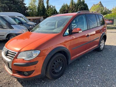 VW Touran Cross