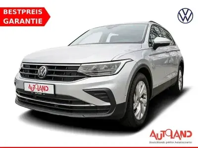 Gebraucht VW Tiguan Allspace Life 200 PS (147 kW) 2022 Silber SUV